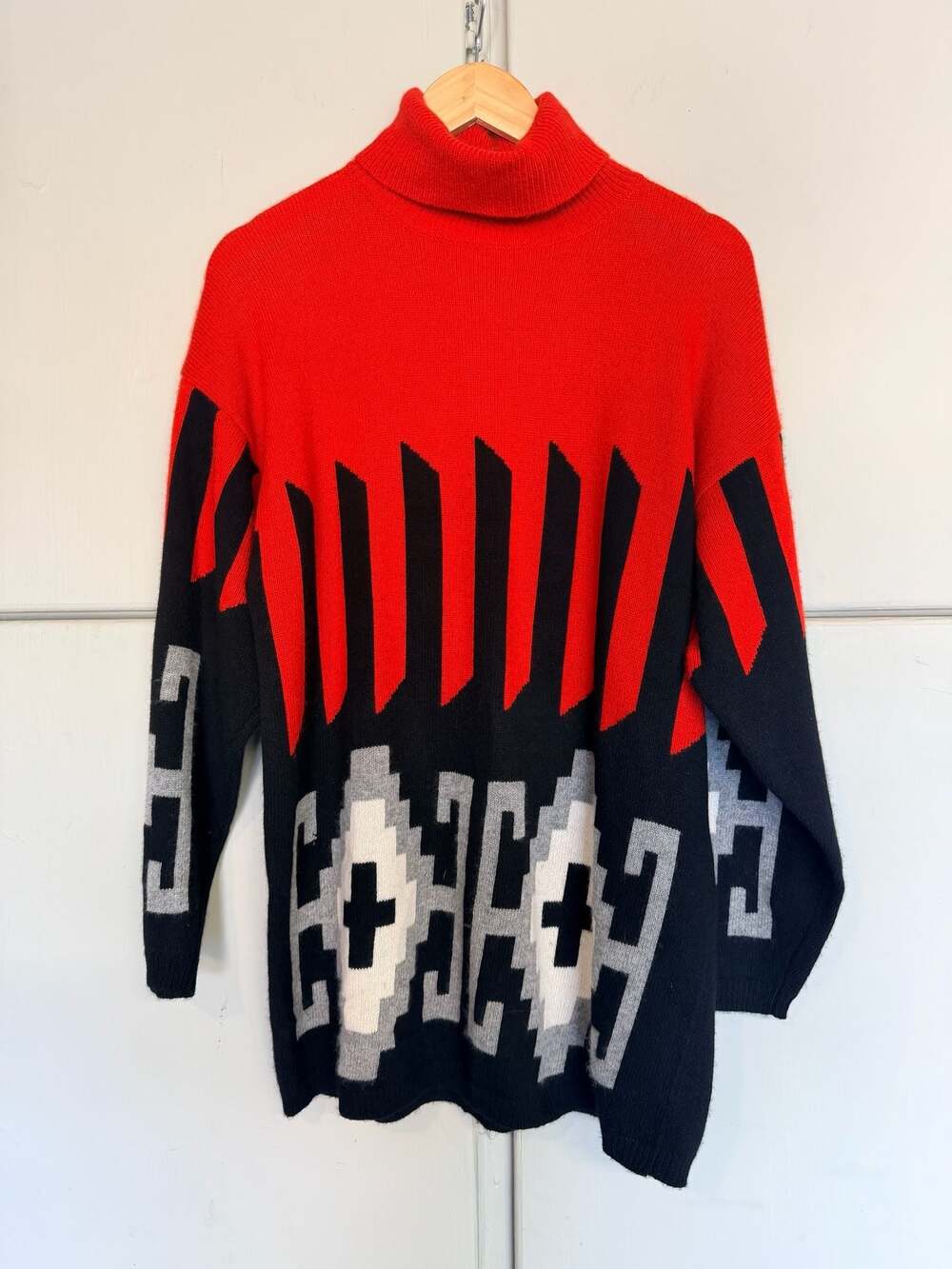 Vintage Neiman Marcus 100% Cashmere Geometric Pattern Turtleneck Sweater